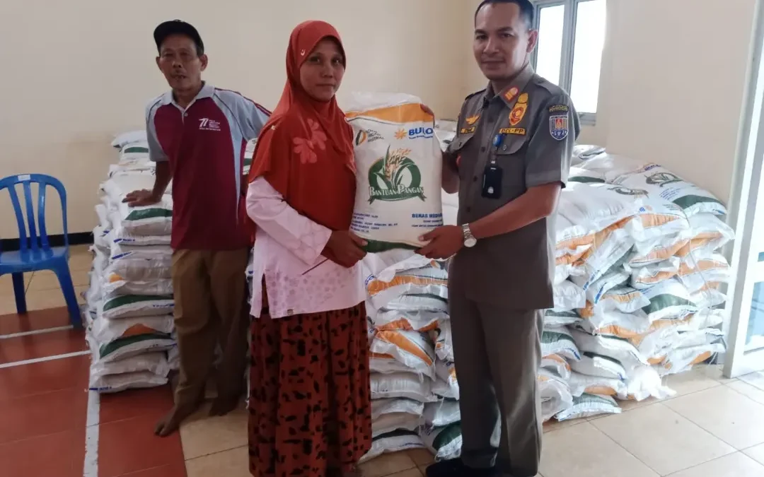 PENYALURAN BANTUAN PANGAN-CADANGAN BERAS PEMERINTAH (CBP) ALOKASI BULAN APRIL TAHUN 2024 DI DESA TRITIH WETAN