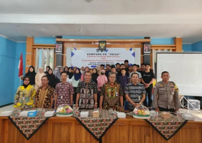 EDUKASI KAMPUNG KB “TRIAS” DESA TRITIH WETAN: FOKUS PADA PENCEGAHAN JUDI ONLINE, PENYALAHGUNAAN NARKOBA, DAN PERNIKAHAN DINI