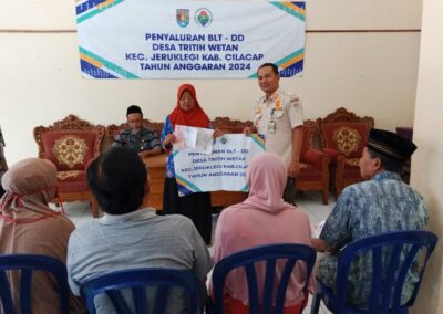PENYALURAN BLT DD BULAN MEI DAN JUNI 2024 KEPADA 40 KPM SE – DESA TRITIH WETAN