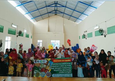 MONITORING DAN EVALUASI PEMBERIAN MAKAN TAMBAHAN LOKAL BAGI ANAK GIZI KURANG DI DESA TRITIH WETAN