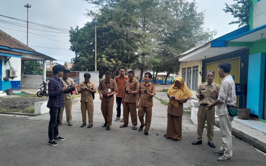 PELATIHAN PEMBUATAN PETA DIGITAL BAGI KASI PEMERINTAHAN DAN KEPALA DUSUN DESA TRITIH WETAN