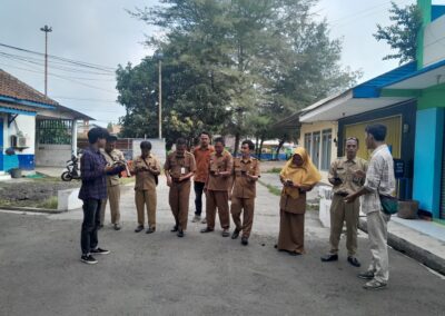 PELATIHAN PEMBUATAN PETA DIGITAL BAGI KASI PEMERINTAHAN DAN KEPALA DUSUN DESA TRITIH WETAN