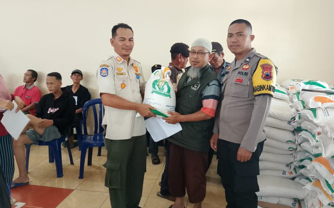 PENYALURAN BANTUAN PANGAN BERAS BULAN DESEMBER 2024 DI DESA TRITIH WETAN